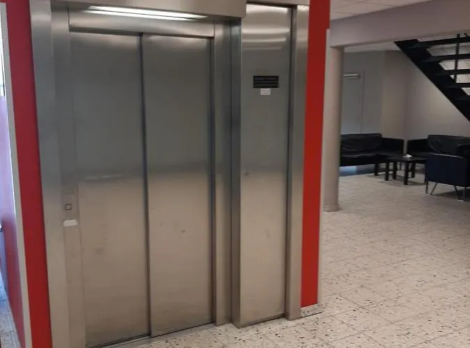 科尔丁体育酒店 2*